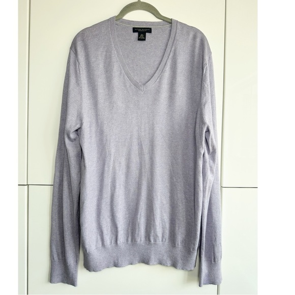 Banana Republic Luxury Blend Mens Purple Silk/Cotton/Cashmere V-Neck Sweater L - Picture 1 of 6